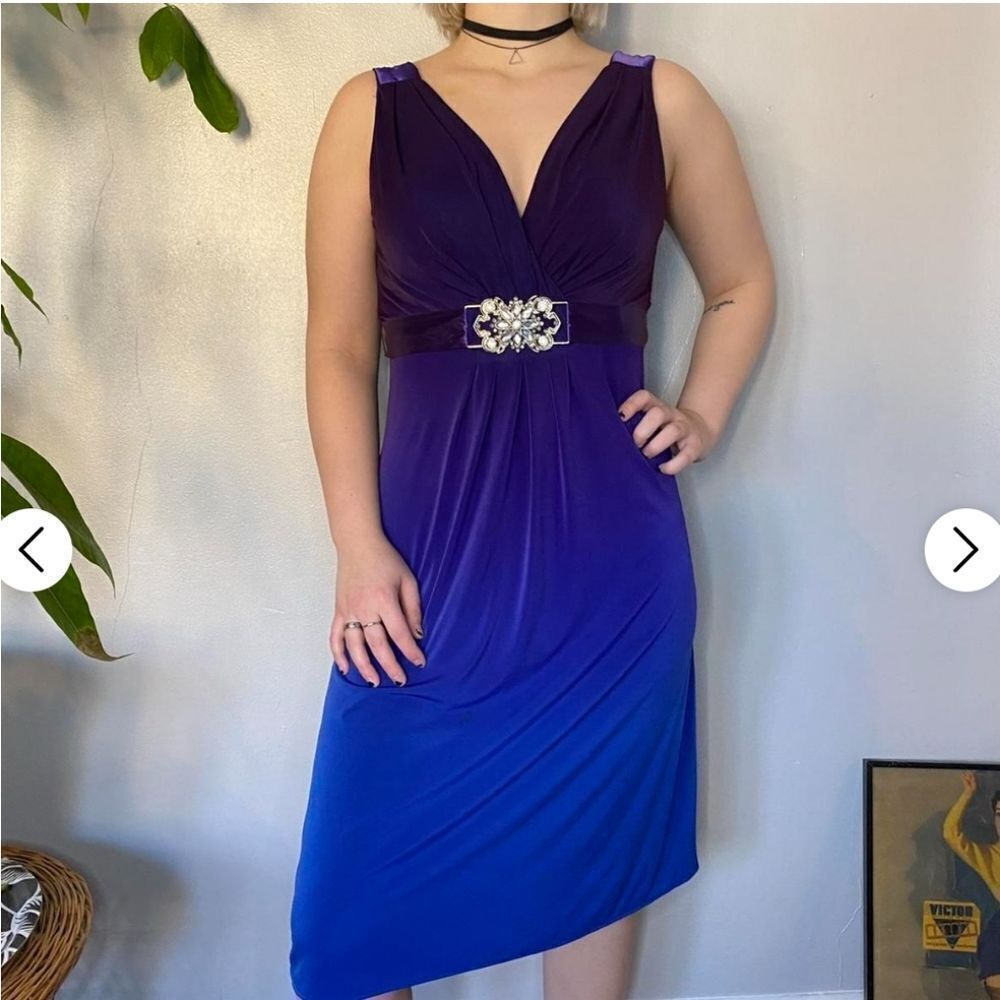 BRAND NEW SCARLETT NITE SLEEVELESS V-NECK TIE BACK WOMEN"S DRESS
